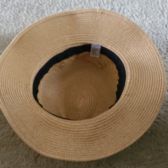 Hat - Picture 3 of 3